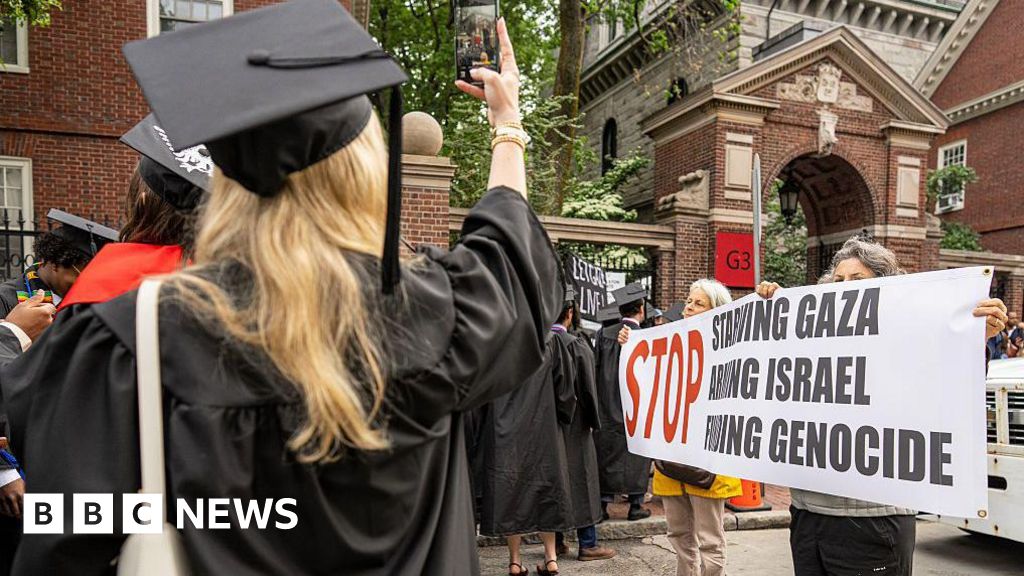 Trump administration says Harvard violated civil rights of Jewish students Trump administration says Harvard violated civil rights of Jewish students
