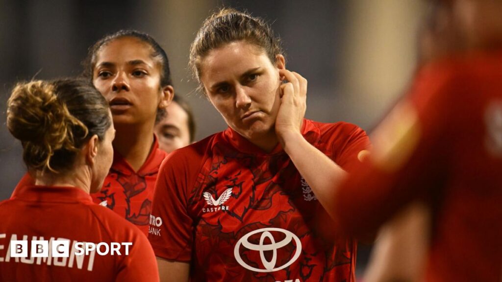 England vs India: Questions for Charlotte Edwards and Nat Sciver-Brunt after bump back to earth England vs India: Questions for Charlotte Edwards and Nat Sciver-Brunt after bump back to earth