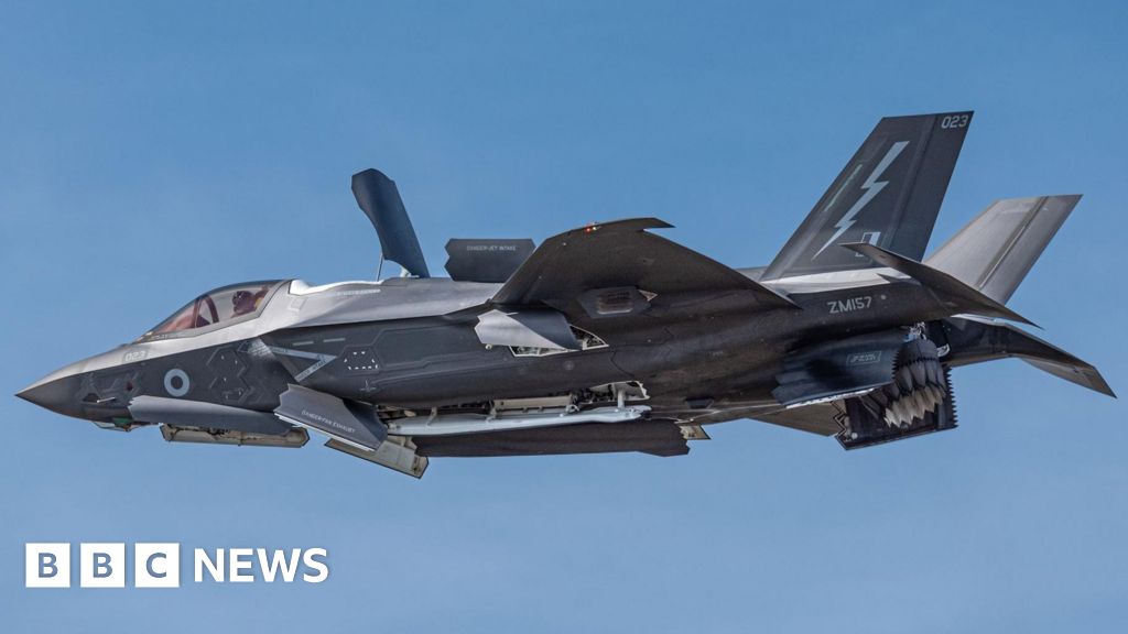 Delays and shortages in UK’s F-35 fighter jet fleet , watchdog says