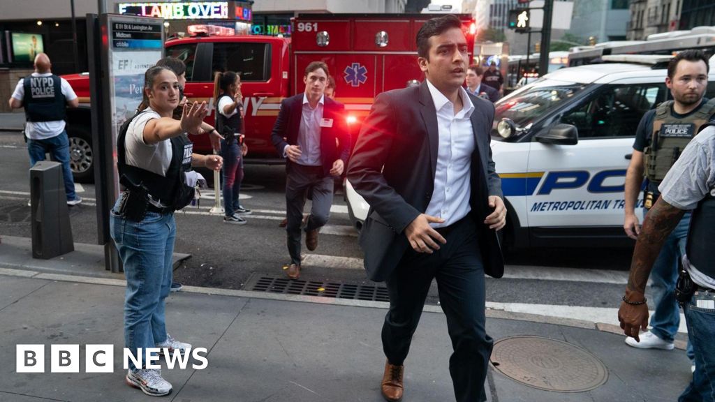 ‘So terrifying’ – New Yorkers describe scrambling for cover in rush-hour shooting