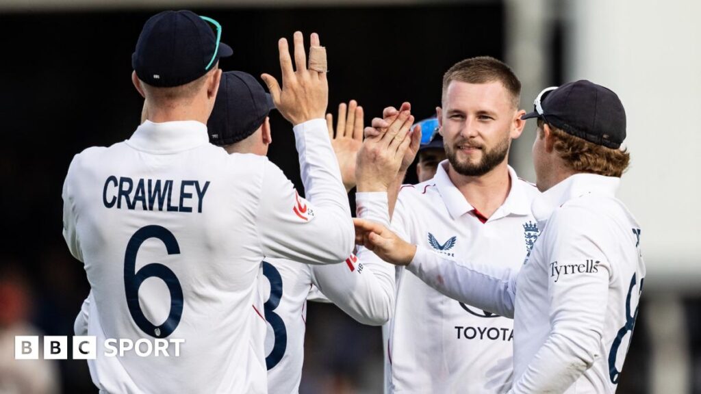 England vs India: Chris Woakes injury mars opening day of fifth Test at The Oval