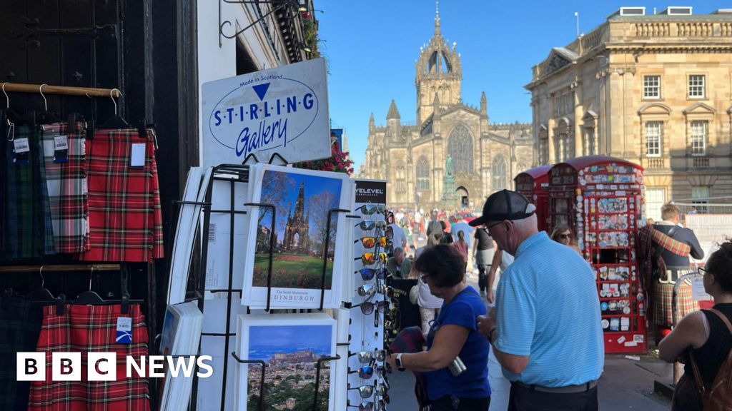 Does Edinburgh’s Royal Mile need 72 gift shops?