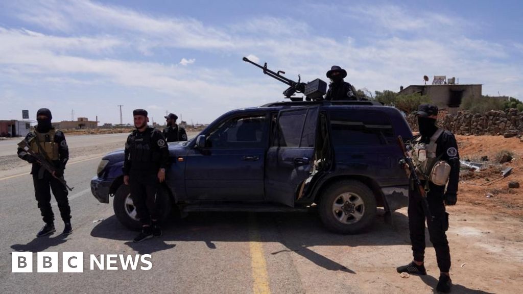 Sectarian clashes in Syria leave at least 30 dead and scores injured