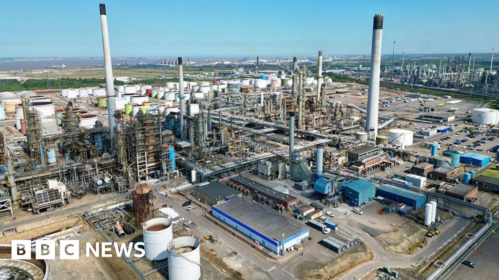 Lindsey Oil Refinery to shut after no buyer found Lindsey Oil Refinery to shut after no buyer found