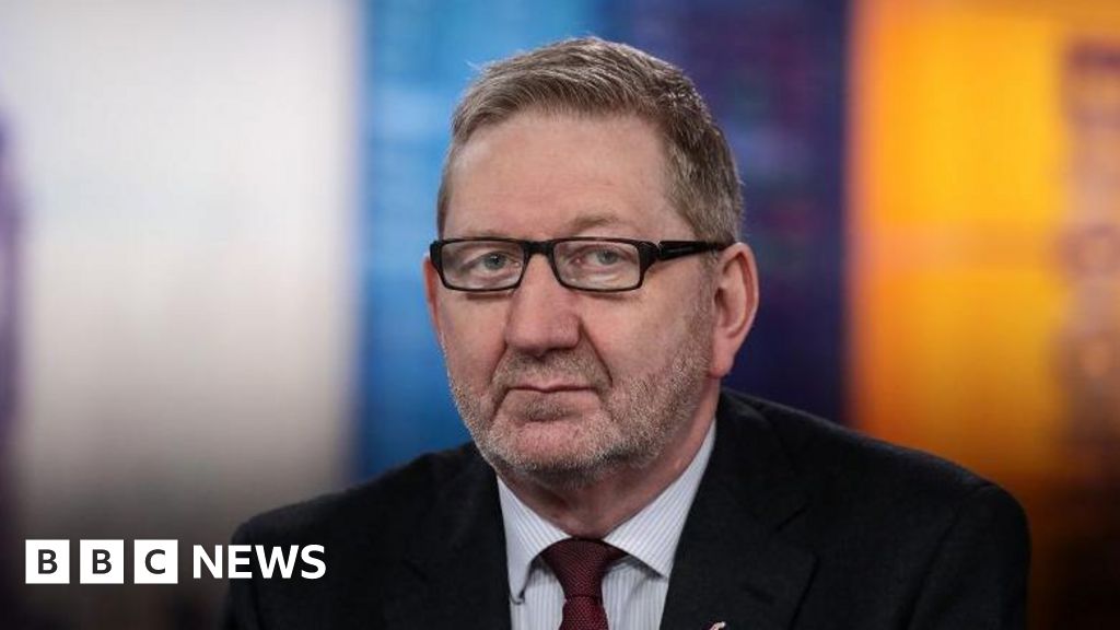 Ex-union boss McCluskey took private jet flights arranged by building firm, report finds