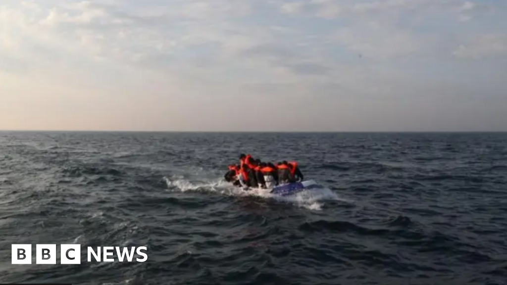 Record number of asylum seeking children on small boats Record number of asylum seeking children on small boats