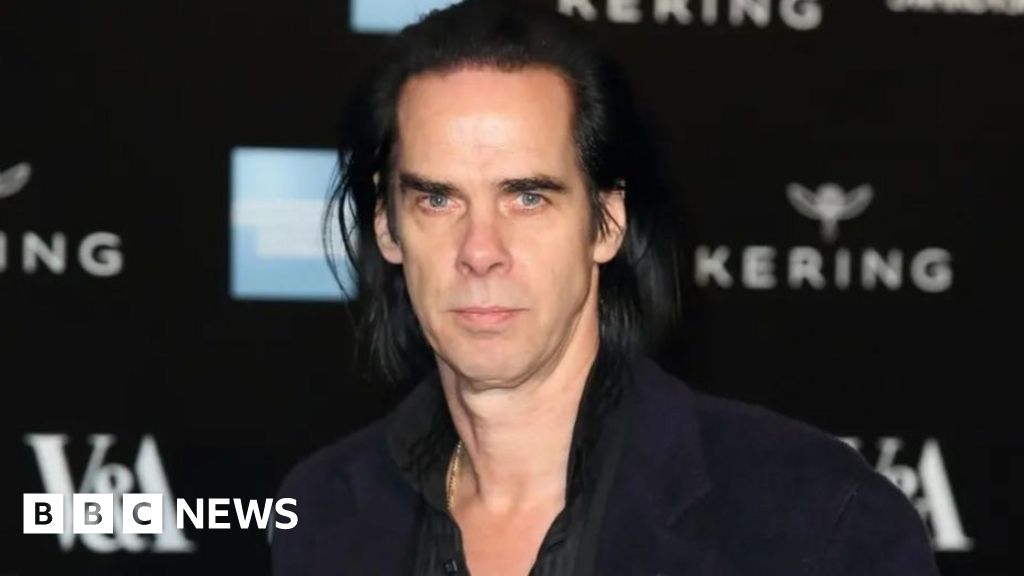 Nick Cave donates 2,000 books to Oxfam charity shop in Brighton Nick Cave donates 2,000 books to Oxfam charity shop in Brighton