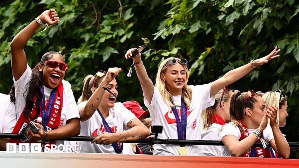 Lionesses Euro 2025 parade: England fans join team for celebration in London