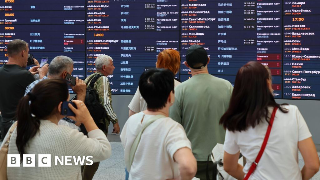 Moscow airports temporarily closed after Ukraine drone attacks Moscow airports temporarily closed after Ukraine drone attacks