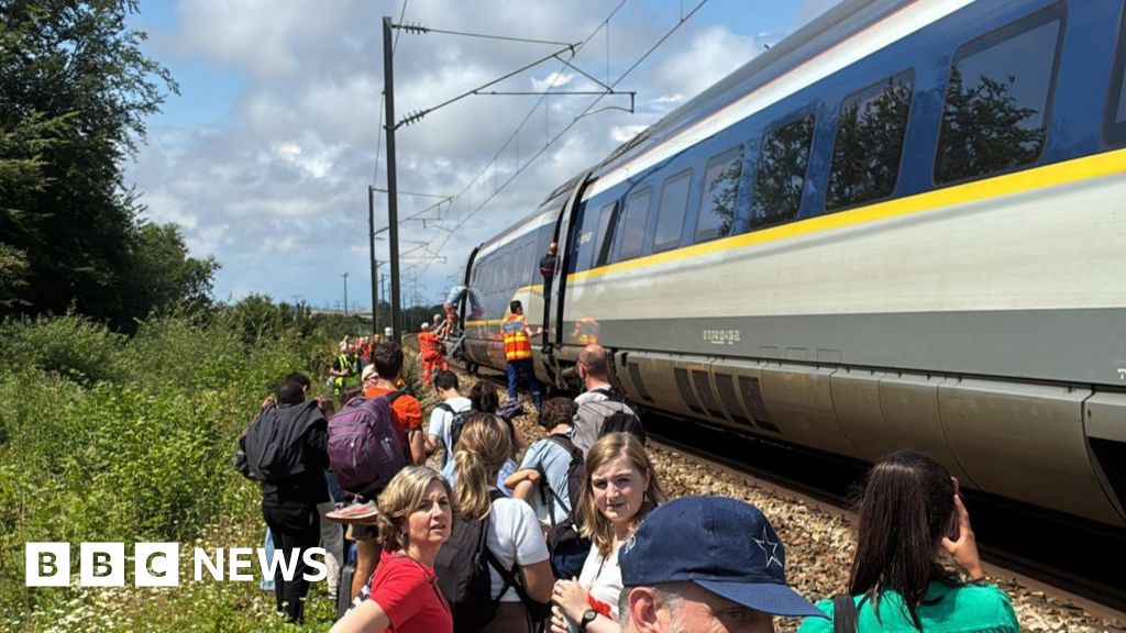 Eurostar train evacuated in northern France after four-hour wait