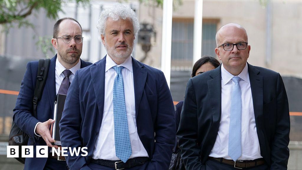 Meta investors settle bn lawsuit with Zuckerberg over Facebook privacy Meta investors settle bn lawsuit with Zuckerberg over Facebook privacy