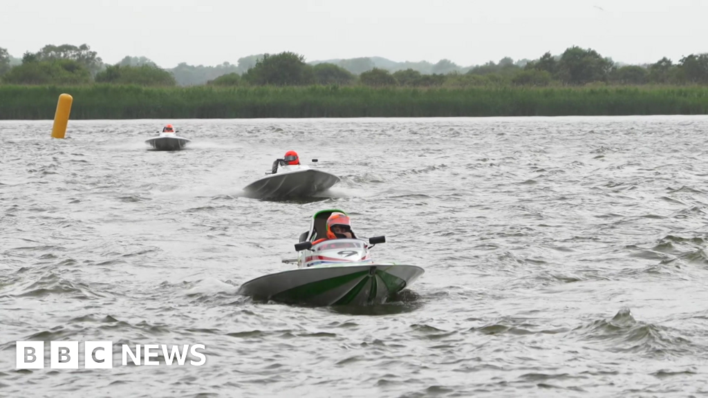 Powerboat driver dies after crash with houseboat at Oulton Broad