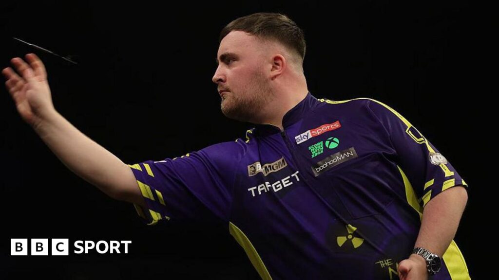World Matchplay: Luke Littler eases into last 16 after beating Ryan Searle