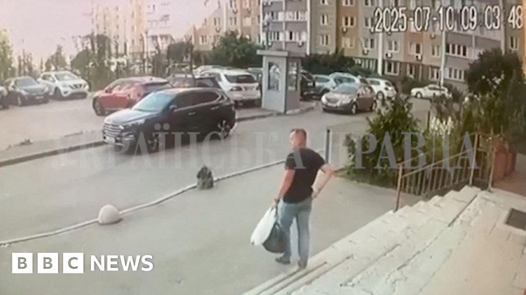 Russia’s agents killed after intelligence officer shot dead, says Ukraine