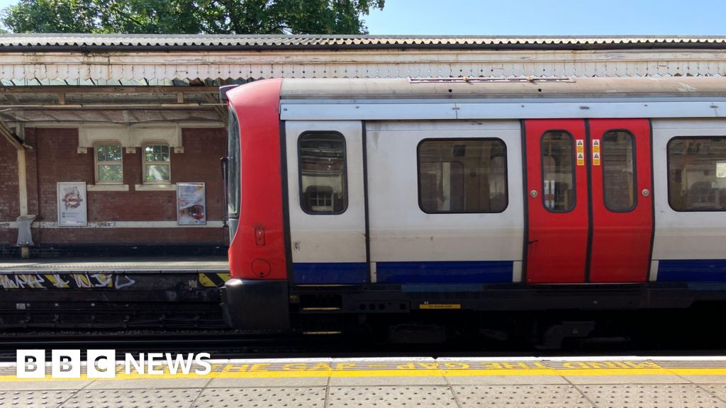 Tube fare evasion prosecutions highest since 2019 Tube fare evasion prosecutions highest since 2019