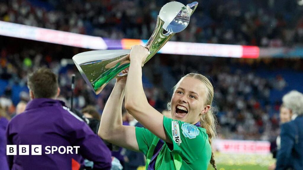 Hannah Hampton: England goalkeeper’s tribute to grandfather who died two days before Euros Hannah Hampton: England goalkeeper’s tribute to grandfather who died two days before Euros