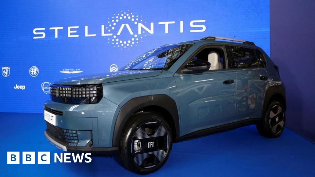 Car maker Stellantis says US tariffs have cost it €300m Car maker Stellantis says US tariffs have cost it €300m