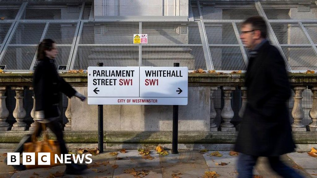 Civil service interns must all be working class, government says