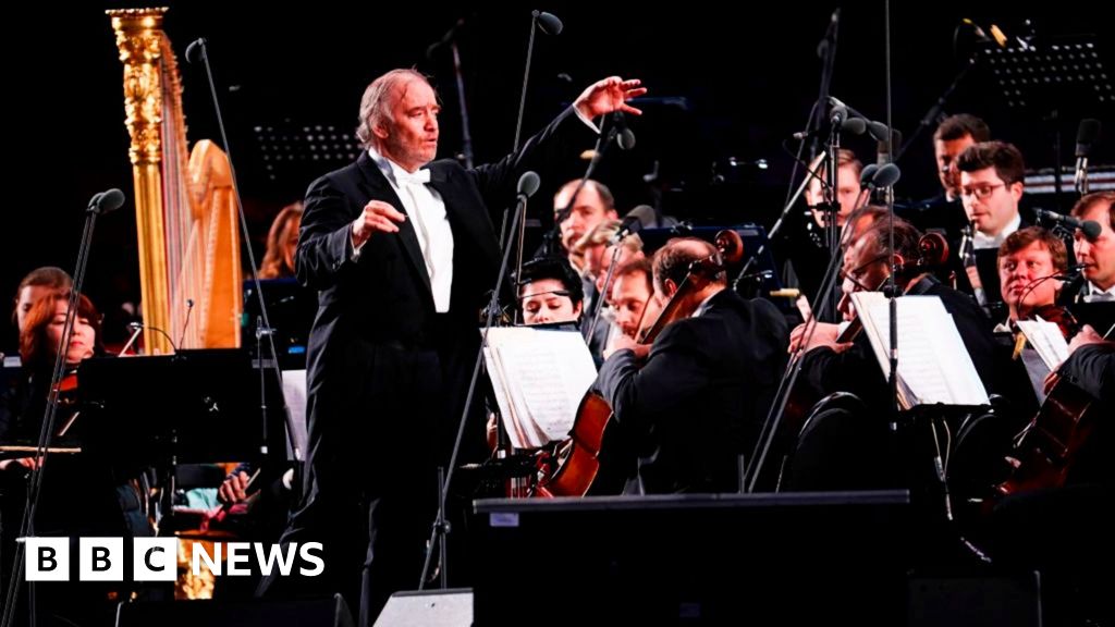 Putin’s friend Gergiev set to conduct as Italy breaks ban on pro-Kremlin artists Putin’s friend Gergiev set to conduct as Italy breaks ban on pro-Kremlin artists