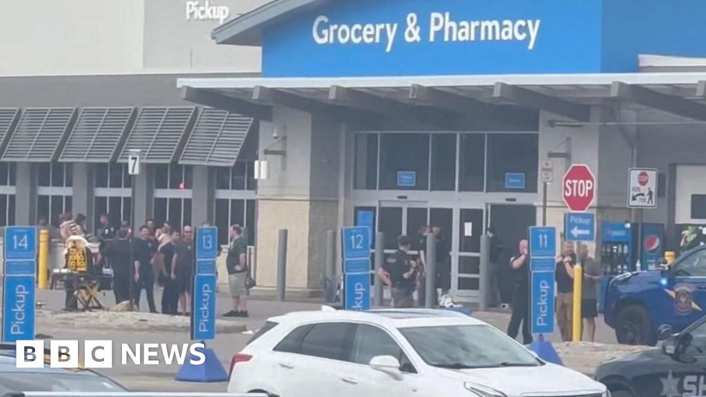 Walmart stabbing suspect faces terrorism charges in mass attack at Michigan store Walmart stabbing suspect faces terrorism charges in mass attack at Michigan store