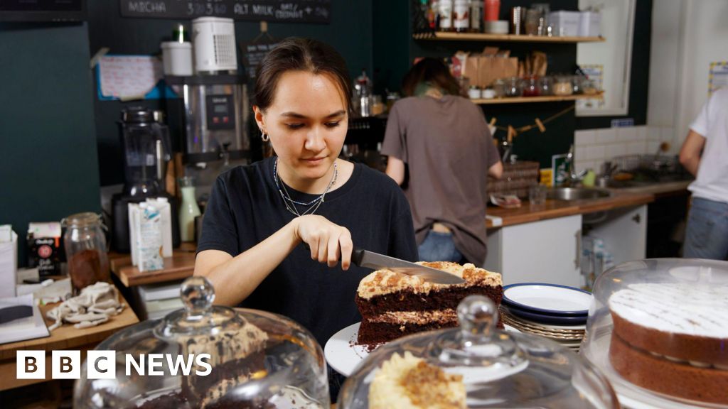 UK job vacancies tumble across the board