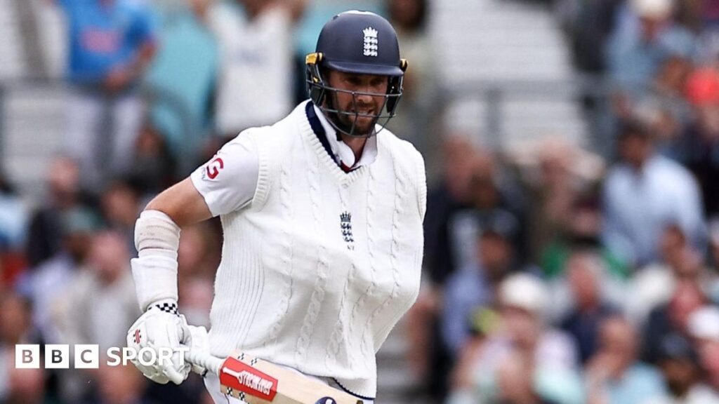 Chris Woakes: Injured all-rounder ‘never considered not batting’ for England v India