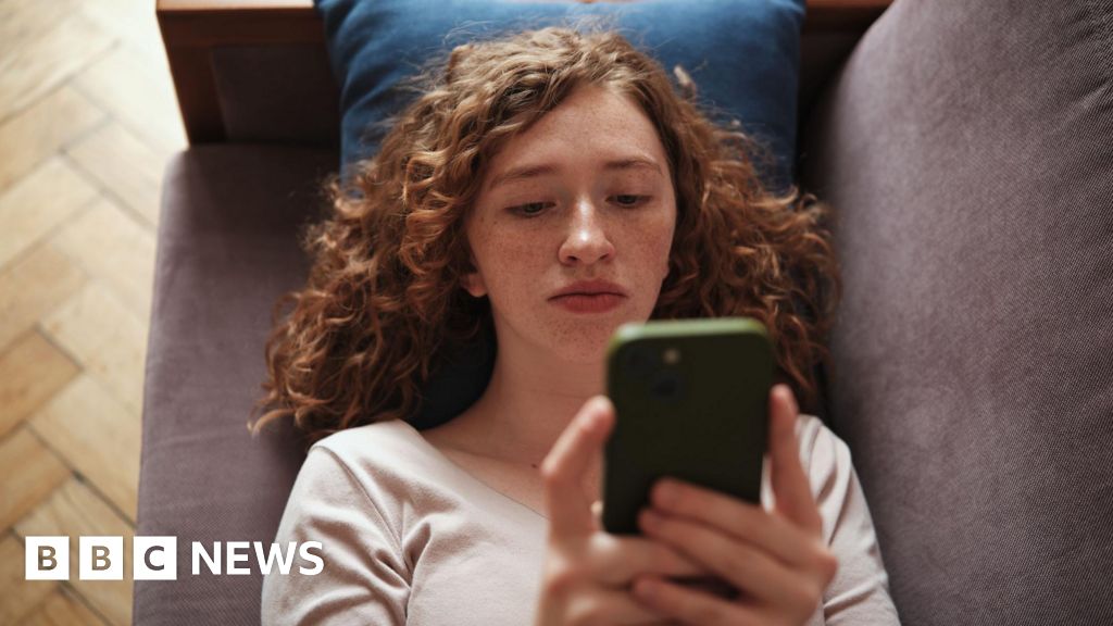 Students face nervous wait for grades Students face nervous wait for grades