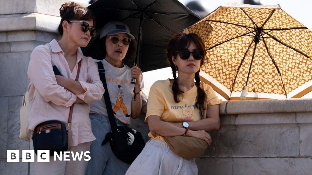 Heatwave continues with amber heat health alerts