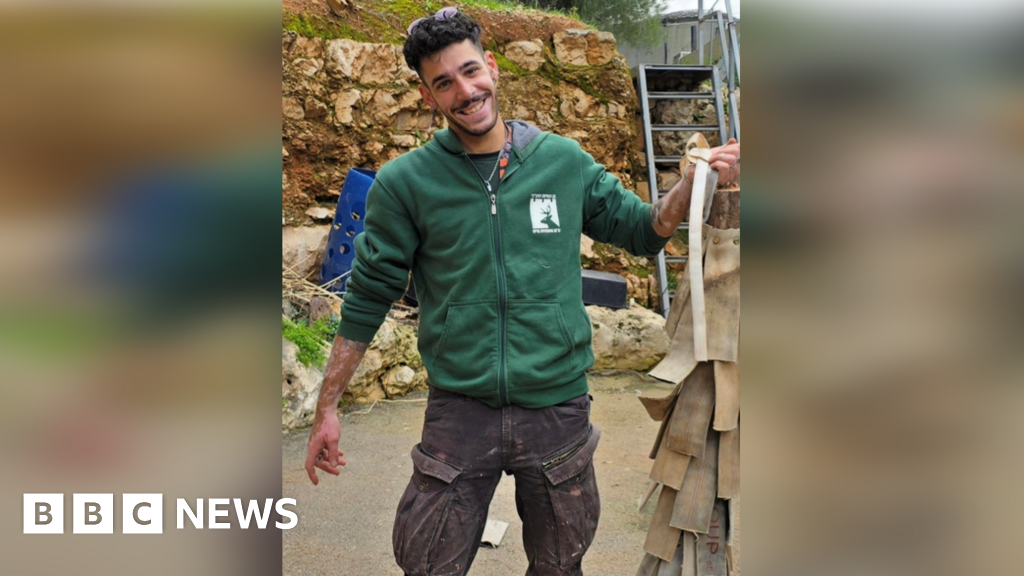 Jerusalem zoo worker killed by tiger Jerusalem zoo worker killed by tiger