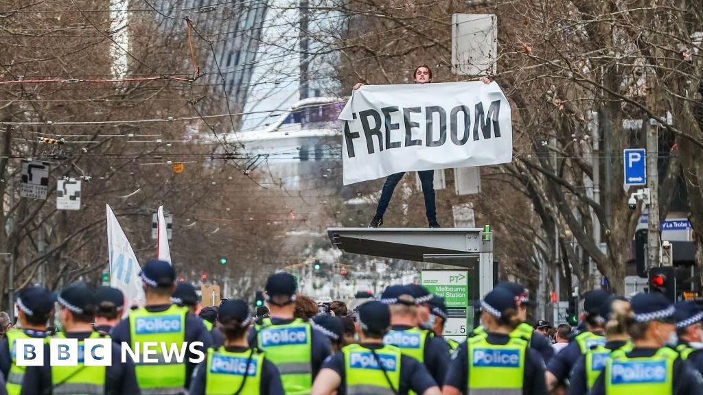 Porepunkah shooting ignites conspiracy theorists fears Porepunkah shooting ignites conspiracy theorists fears