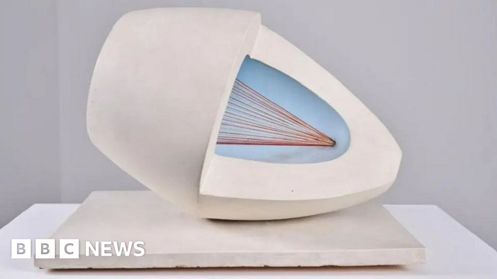 Wakefield gallery reaches £3.8m target to secure Hepworth piece Wakefield gallery reaches £3.8m target to secure Hepworth piece