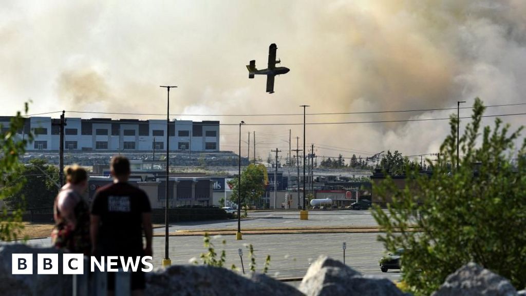 Nova Scotia faces pushback after banning entry to woods over wildfire fears