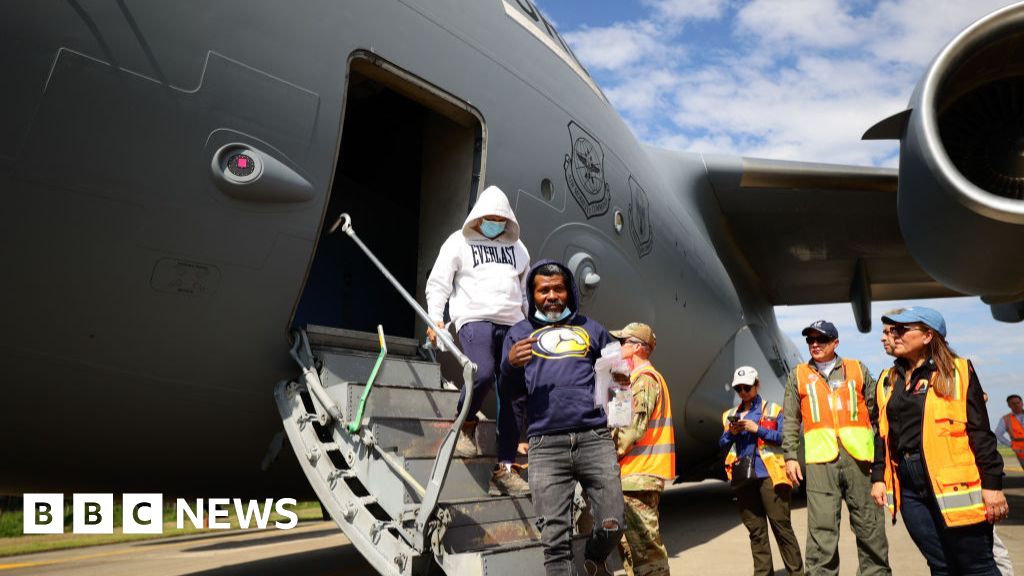 Trump strikes deals with Honduras and Uganda