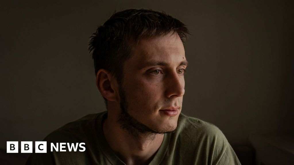 They escaped Ukraine’s frontlines. The sound of drones followed them They escaped Ukraine’s frontlines. The sound of drones followed them