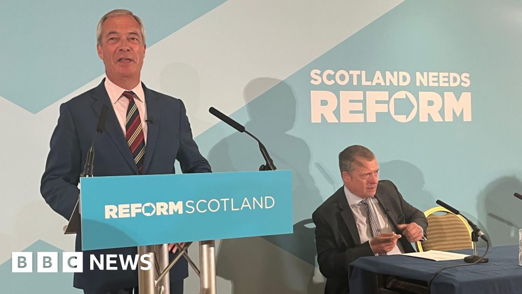 Conservative MSP Graham Simpson defects to Reform