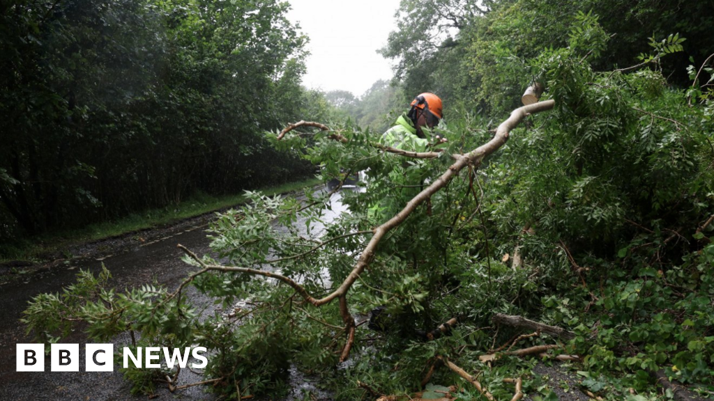 Storm Floris clear up after power cuts and travel disruption