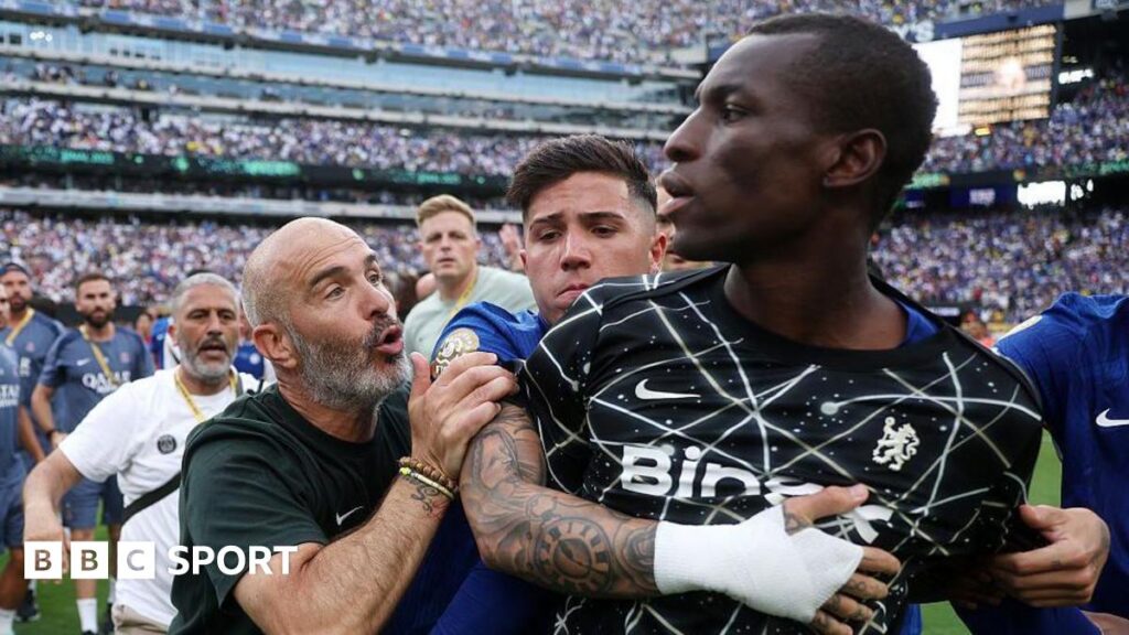 Nicholas Jackson: Chelsea cancel Bayern Munich loan after Liam Delap injury