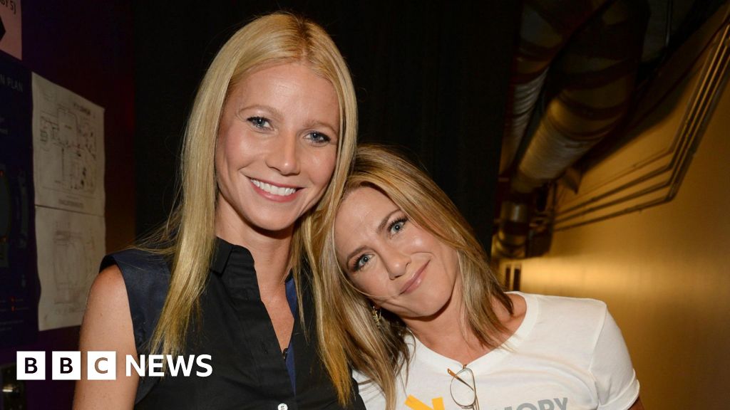 Jennifer Aniston says she and Gwyneth Paltrow discuss mutual ex Brad Pitt