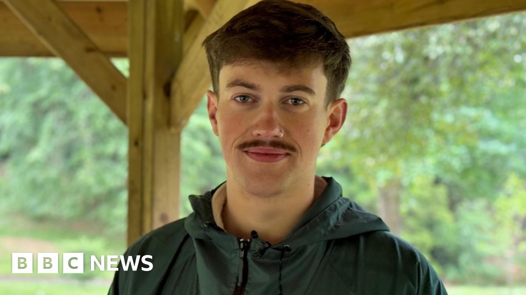 On Grindr you’re an object, like picking clothes online