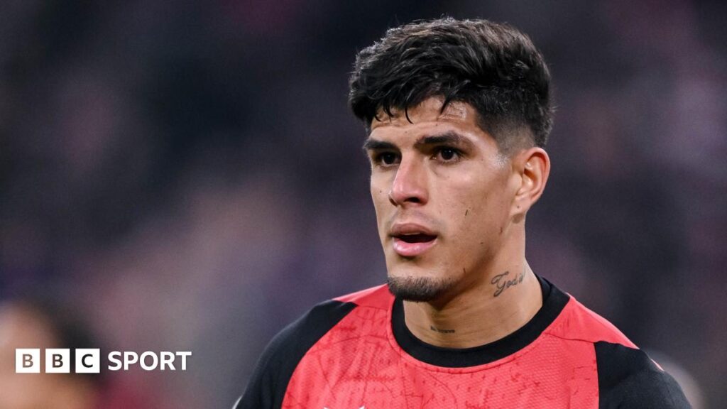 Piero Hincapie: Arsenal pursue deal for Bayer Leverkusen defender
