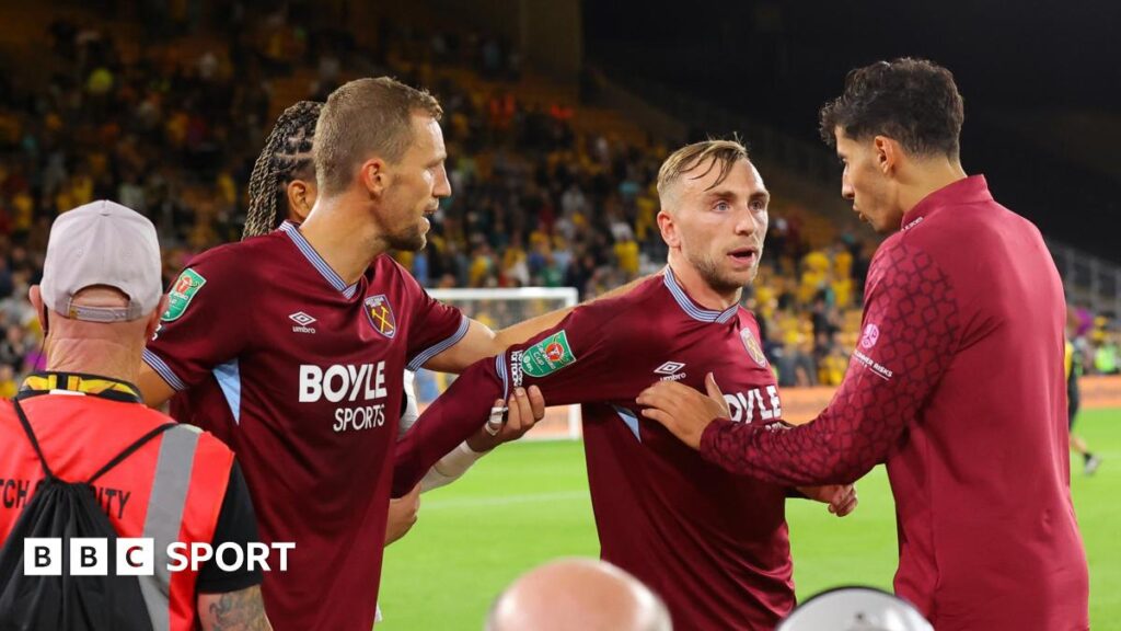 West Ham United: Captain Jarrod Bowen apologises for fan row after Wolves defeat