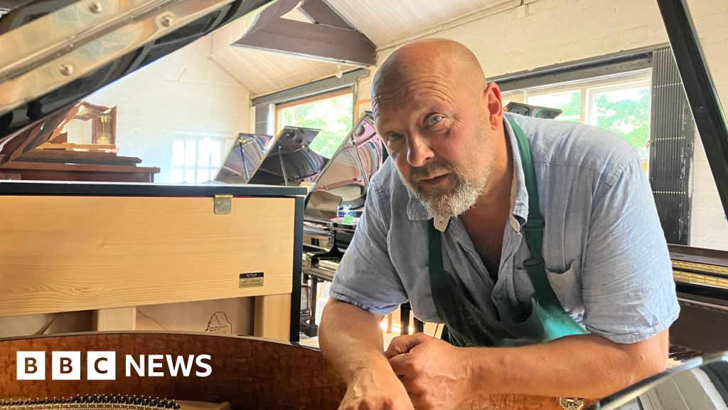 UK’s last piano builders say skill ‘is not a dead craft’ UK’s last piano builders say skill ‘is not a dead craft’