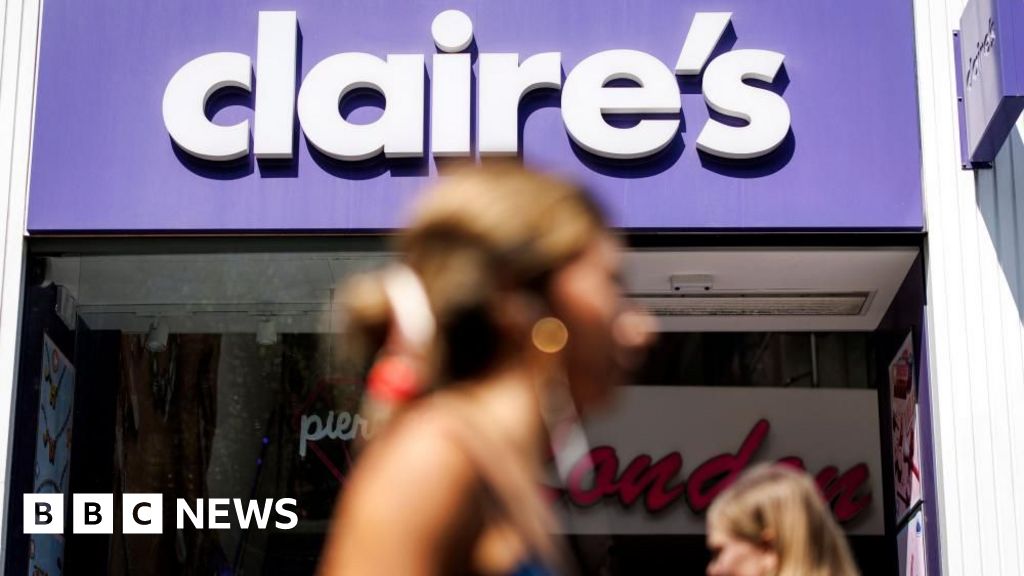 Claire’s Accessories on brink of collapse putting 2,150 jobs at risk