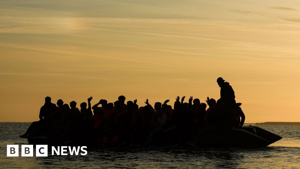 ‘One-in, one-out’ small boats pilot plan comes into force