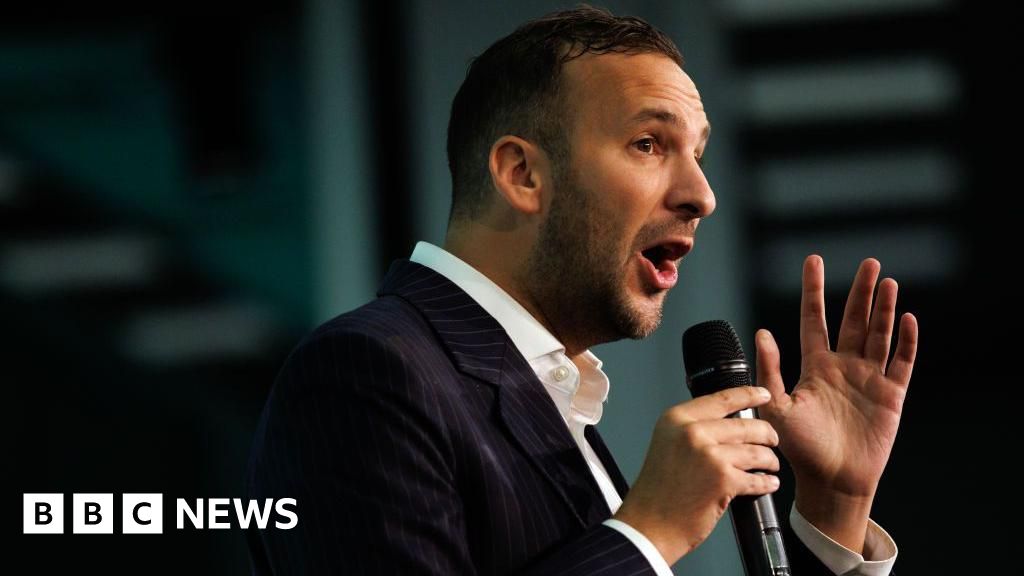 Who is the new Green Party leader?