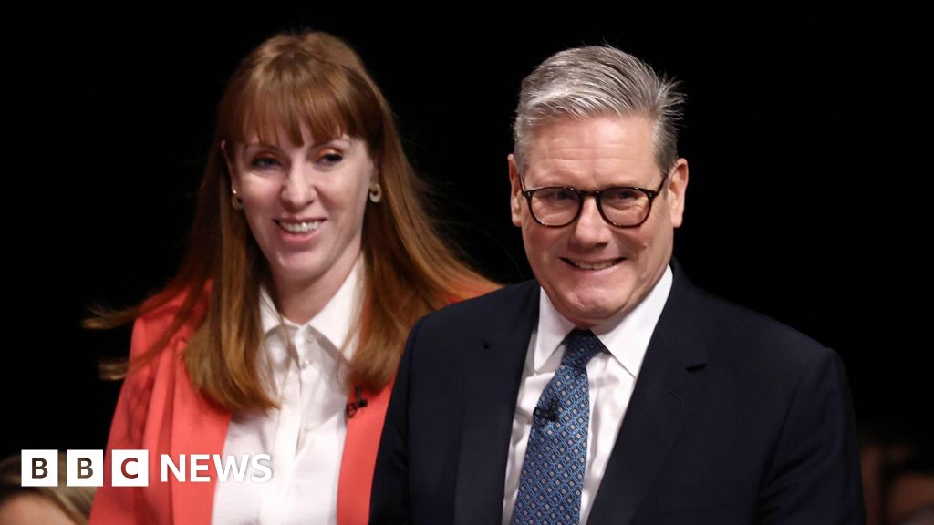 Keir Starmer backs Angela Rayner amid row over Hove flat
