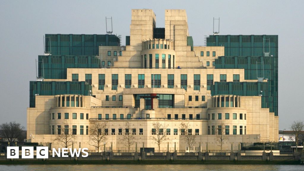 Terry Farrell, architect who designed MI6 building, dies aged 87