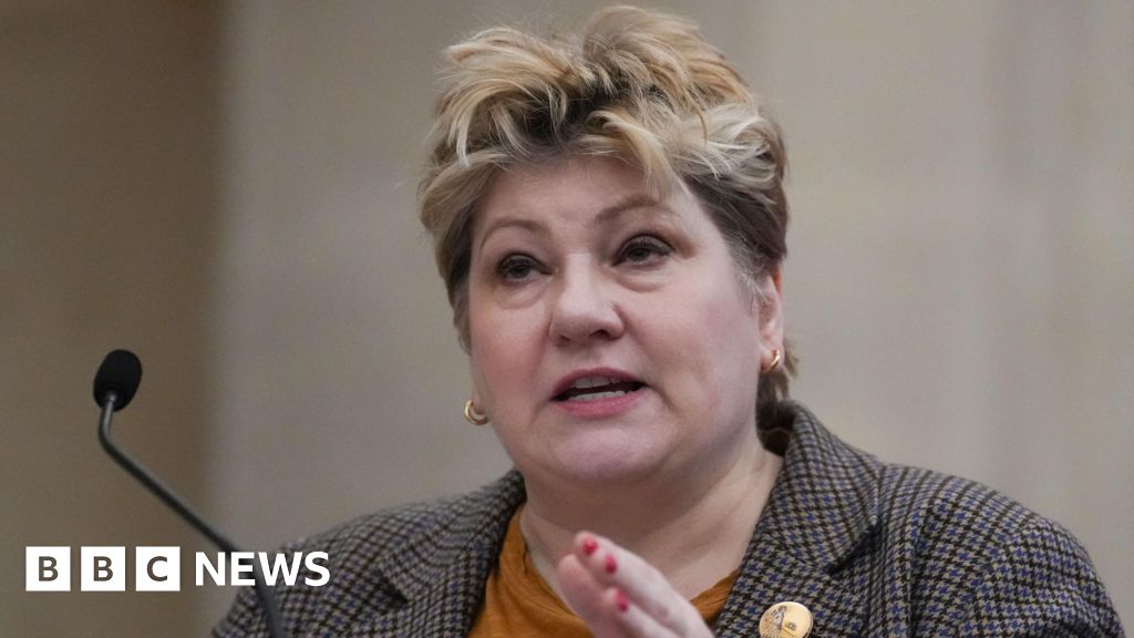 Emily Thornberry pulls out of deputy Labour leader race Emily Thornberry pulls out of deputy Labour leader race
