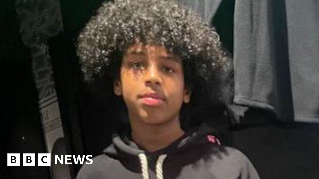 Boy, 15, stabbed to death in Manchester named