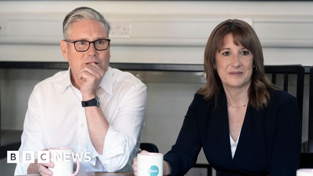 Labour grapples with threat from Reform UK at party conference